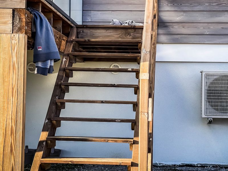 chapeiry-escalier-bois-terrasse-annecy (6)